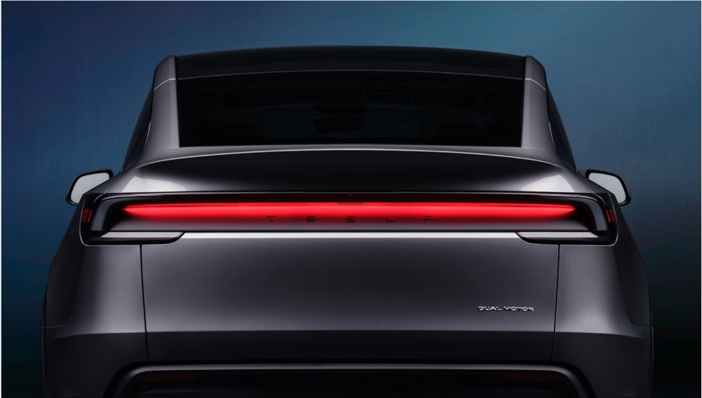 特斯拉焕新 Model Y